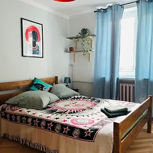 https://apartament-w-centrum-warszawy-00-815.warsawhotelspoland.com